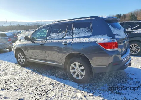 2012 Toyota Highlander Base из США, поврежденный, VIN 5TDBK3EH2CS127952